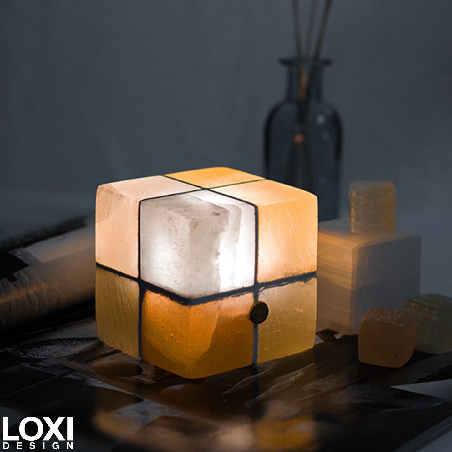 LoxiDesign™ Rubik's Cube Light