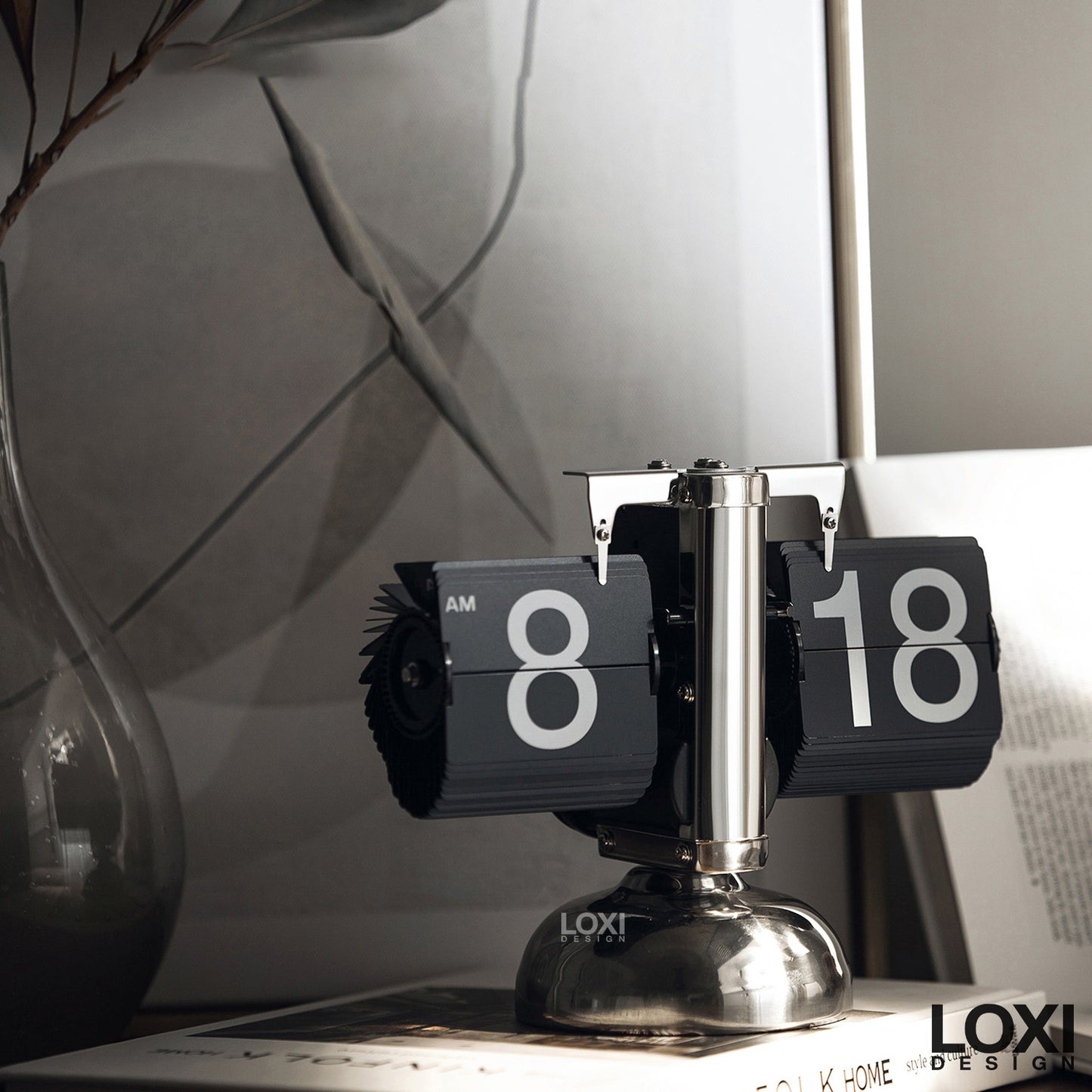 LoxiDesign™ Retro Clock